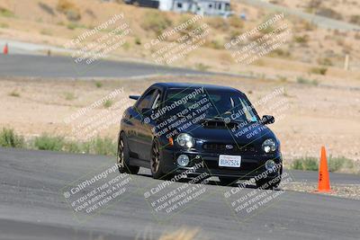 media/Oct-01-2022-Team Topak Racing (Sat) [[f860fb51be]]/2-Inter Low 2/session 2 turn 11/